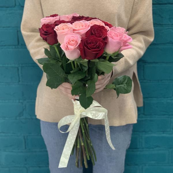 23 розы "Восхищение"