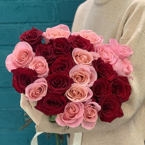 25 роз "Искра"