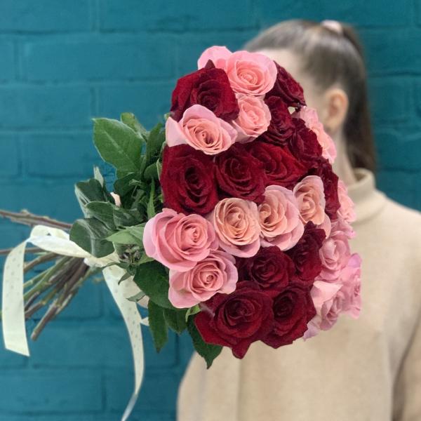 25 роз "Искра"