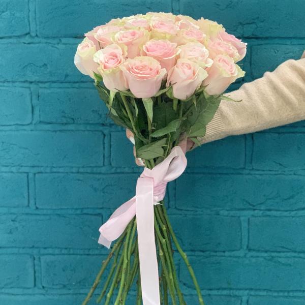 23 розы "Умиротворение" 