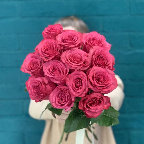 13 малиновых роз "Млечный путь"