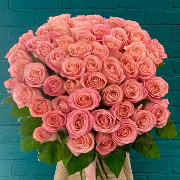 55 розовых роз "розовое безумие"