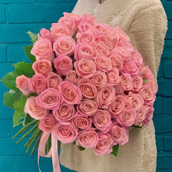 55 розовых роз "розовое безумие"