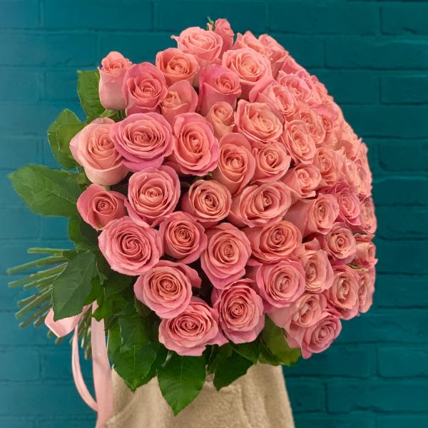 55 розовых роз "розовое безумие"