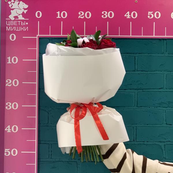 15 красных роз "Горячий шик"