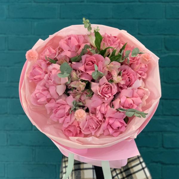 Роза и альстромерия "Ягодный коктейль"