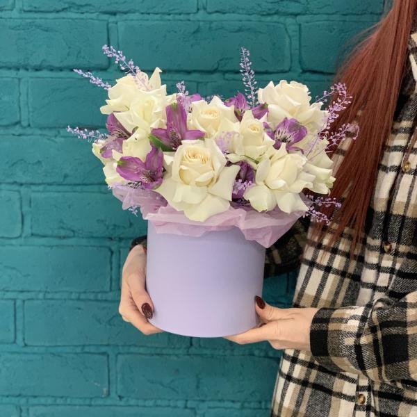 Роза и альстромерия "Аромат лаванды"