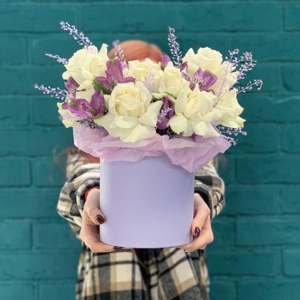 Роза и альстромерия "Аромат лаванды"