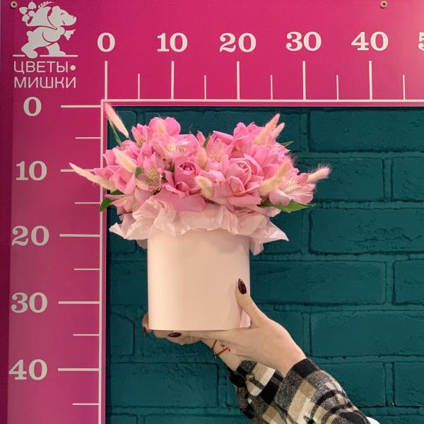 Роза и альстромерия "Ягодный пудинг"