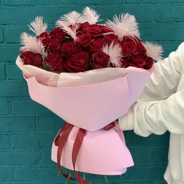 45 красных роз  " Вельвет"