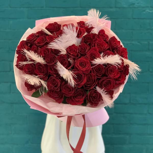 45 красных роз  " Вельвет"