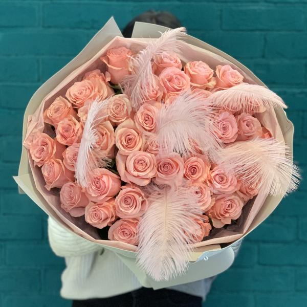 45 розовых роз  "Безмятежная красота"