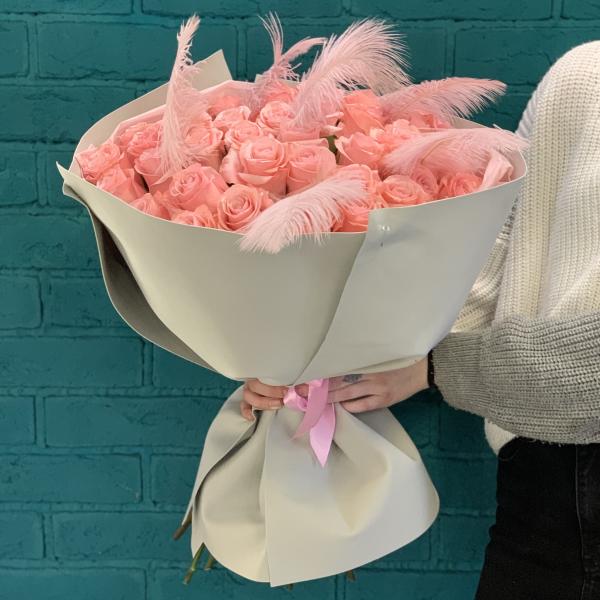 45 розовых роз  "Безмятежная красота"