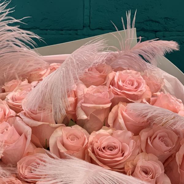 45 розовых роз  "Безмятежная красота"