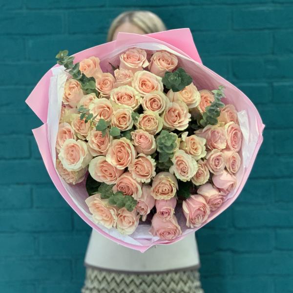 Роза и эвкалипт "Аура"