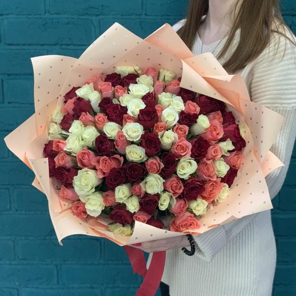 101 роза "Марс"