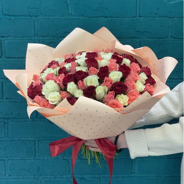 101 роза "Марс"