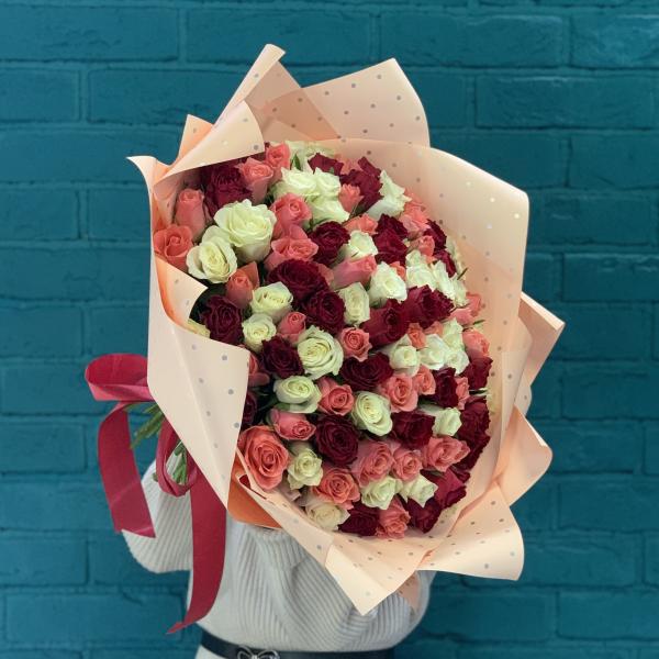 101 роза "Марс"