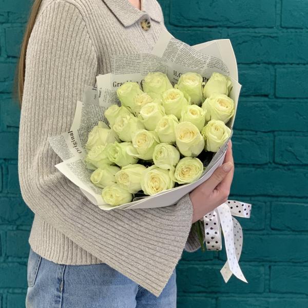 25 пионовидных роз "Одержимость"