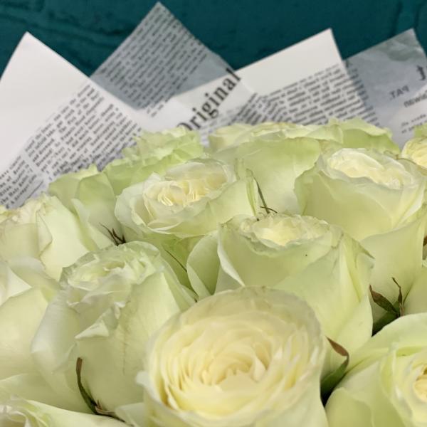 25 пионовидных роз "Одержимость"