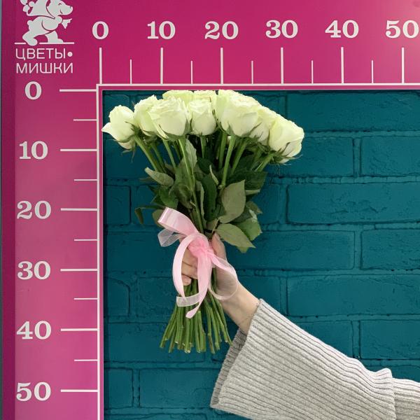 29 пионовидных роз "Милан"