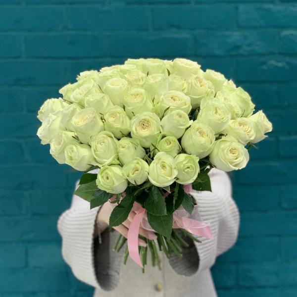 45 пионовидных роз "Аура"