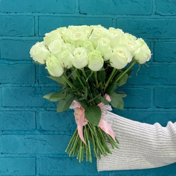 45 пионовидных роз "Аура"