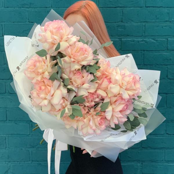 Французская роза и эвкалипт "Рандеву"