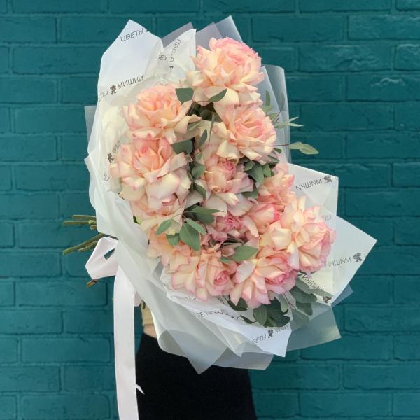 Французская роза и эвкалипт "Рандеву"