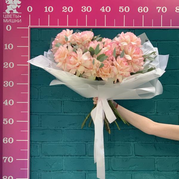 Французская роза и эвкалипт "Рандеву"