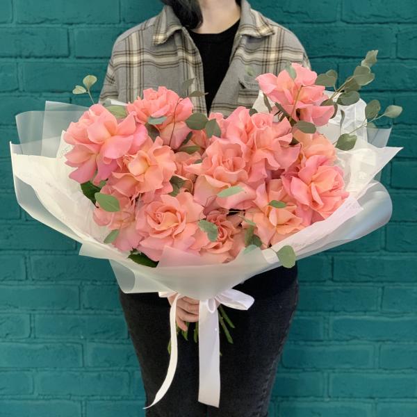 Французская роза и эвкалипт "Алый закат"