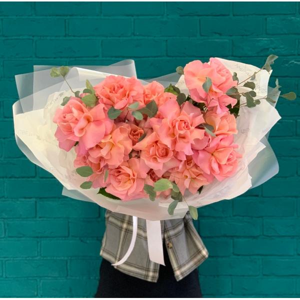 Французская роза и эвкалипт "Алый закат"