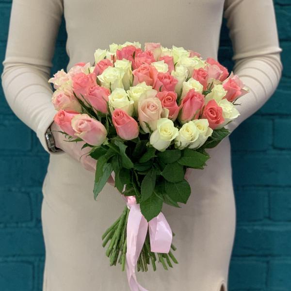 51 роза "Мягкий рассвет"