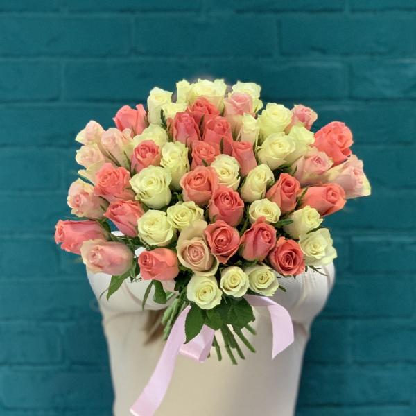 51 роза "Мягкий рассвет"