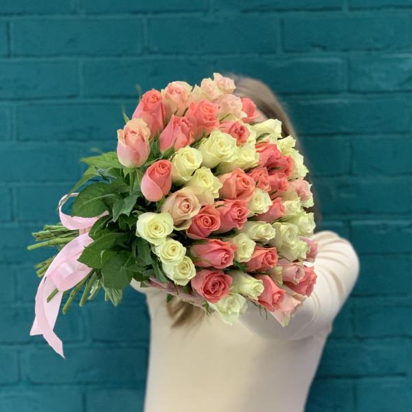 51 роза "Мягкий рассвет"