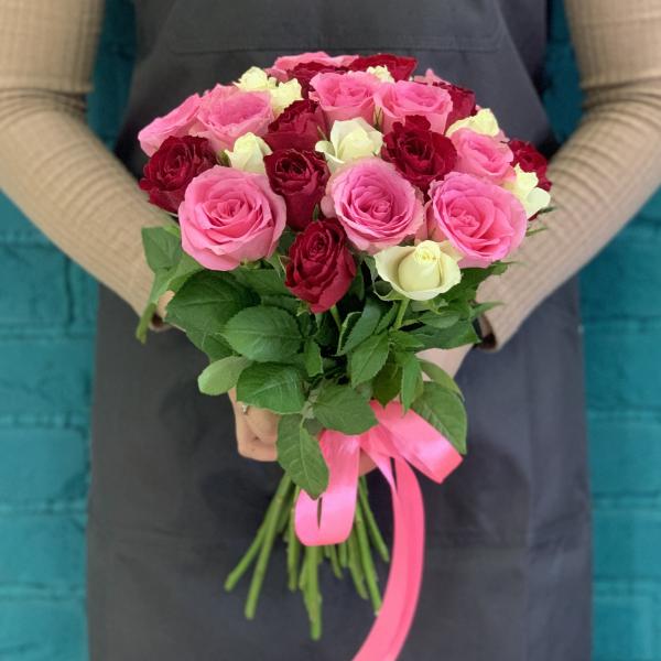 29 роз "Мильфей"