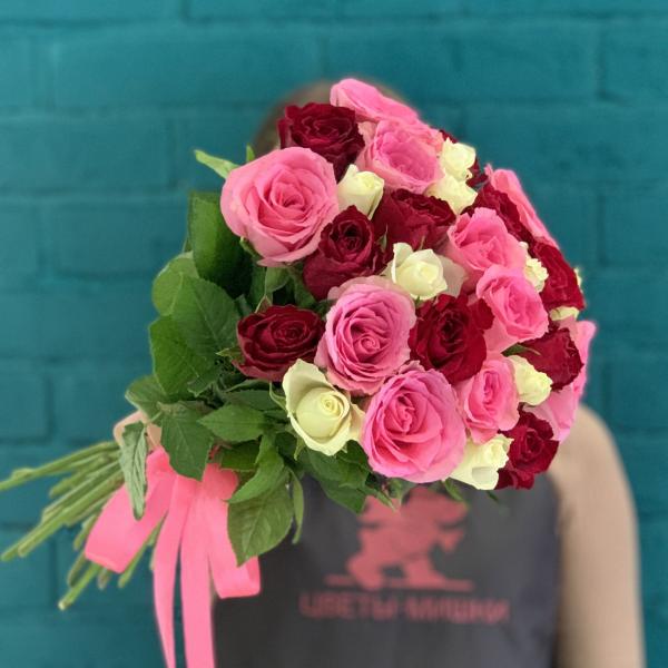 29 роз "Мильфей"