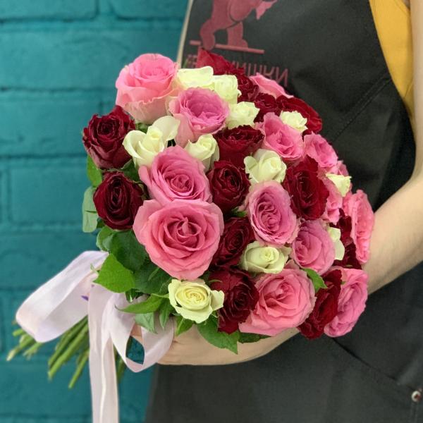 45 роз "Шарлотта"