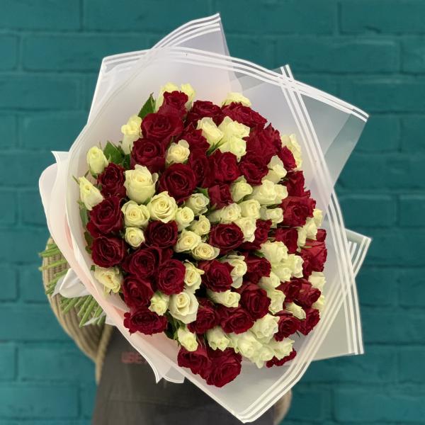 101 роза "Обещание любви"