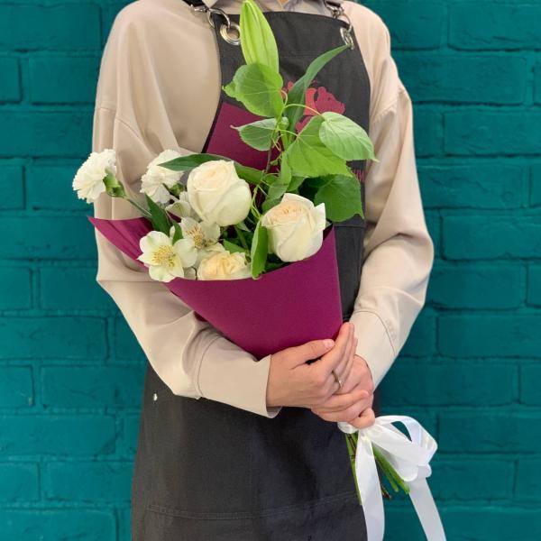   Роза и альстромерия  "Летняя свежесть"