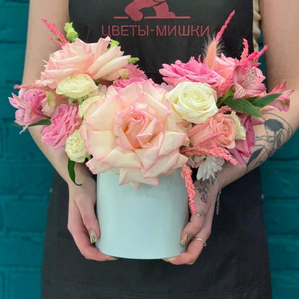 Французская роза и  альстромерия "Нежный всплеск"