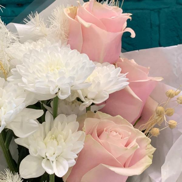  Роза и хризантема "Сказка на ночь"