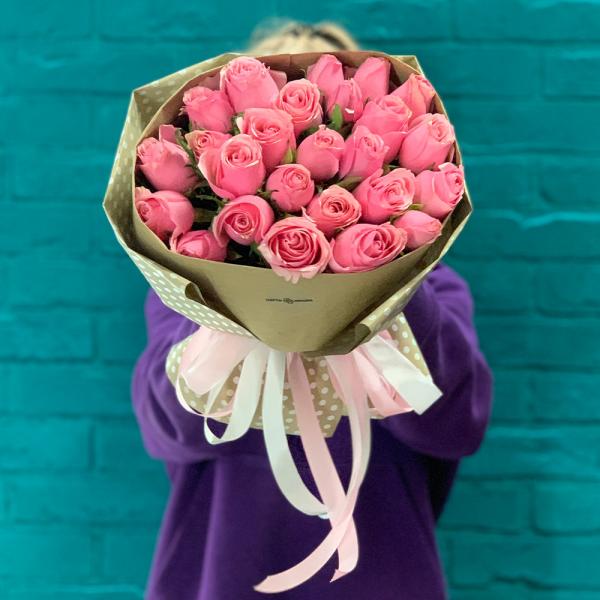 25 розовых роз ”Джерси”