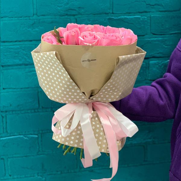 25 розовых роз ”Джерси”