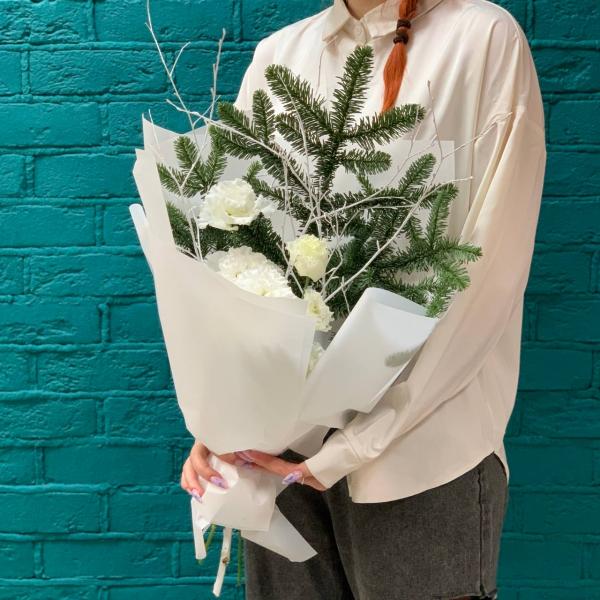 Эустома и нобилис "Новогодний снегопад"