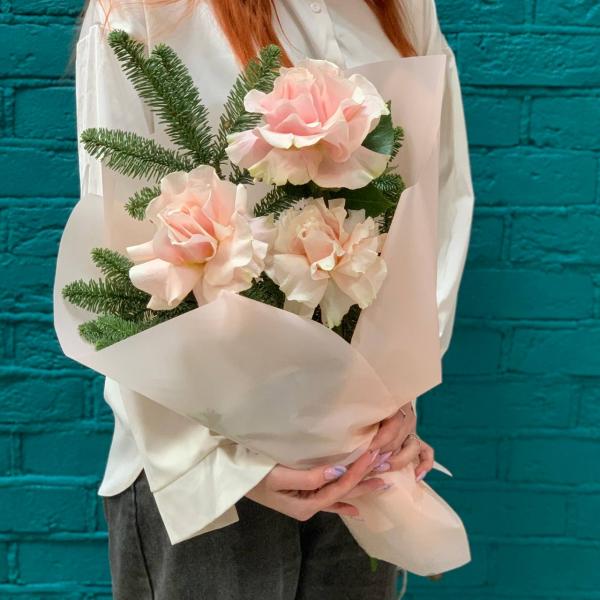 фото Французская роза и нобилис "Рождественская романтика"