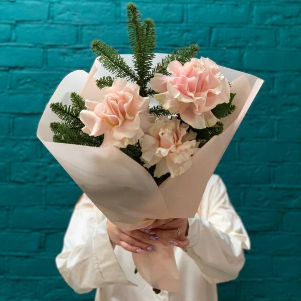 фото Французская роза и нобилис "Рождественская романтика"