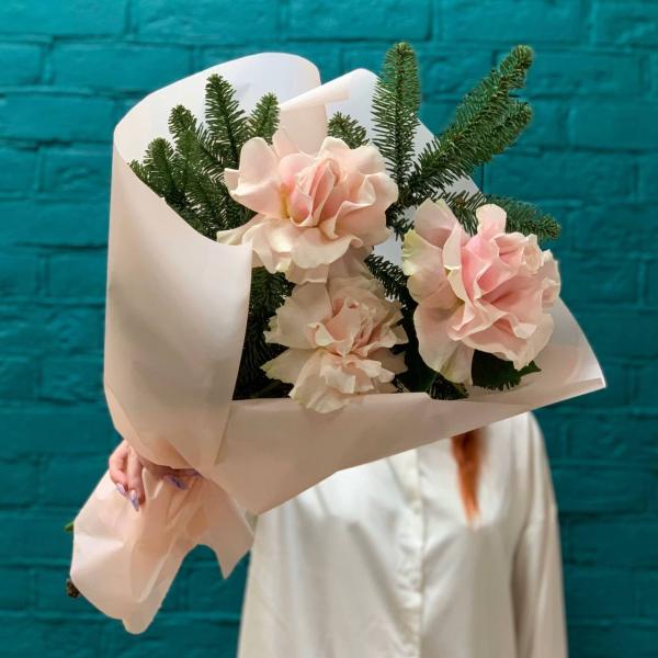 фото Французская роза и нобилис "Рождественская романтика"