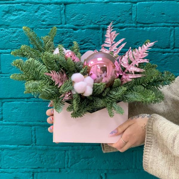 фото Нобилиса и игрушек "Рождественское чудо"