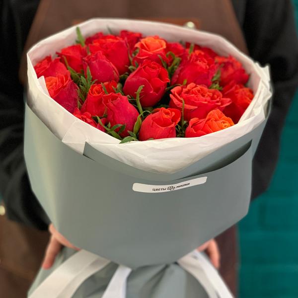 21 роза  “Малина“